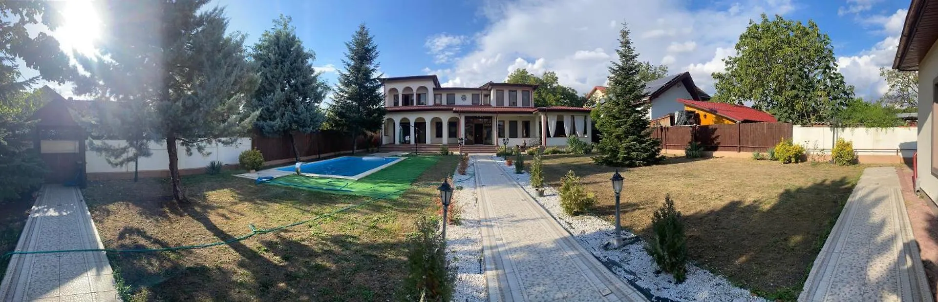 Vila Arcada Otp Otopeni Romania